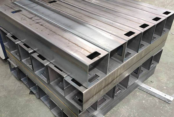 达川大口径无缝方管